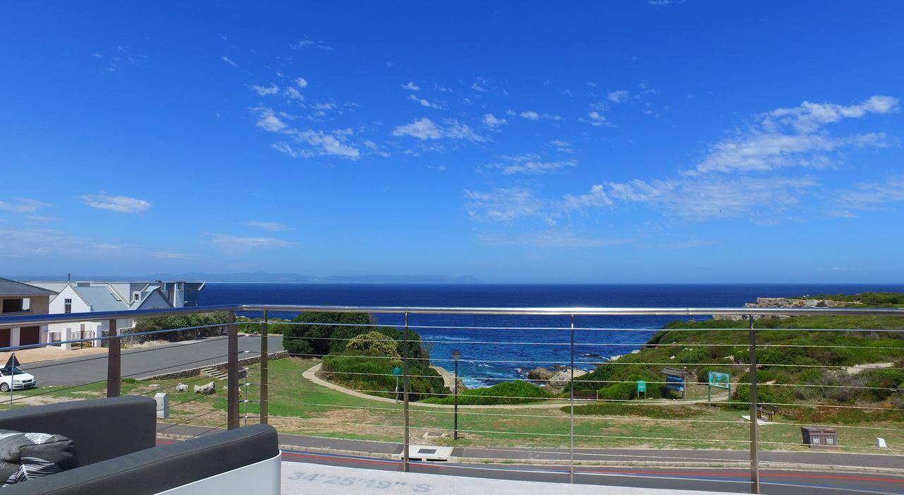 7 On Marine Hotel Hermanus Exterior photo